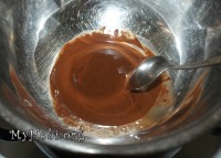 топим шоколад на водяной бане