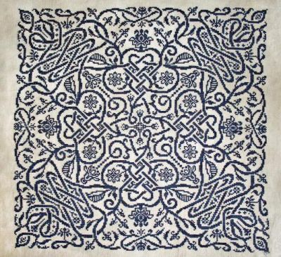 Вышивка крестом Узорная подушка