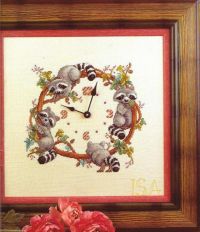 Часы с борсуками