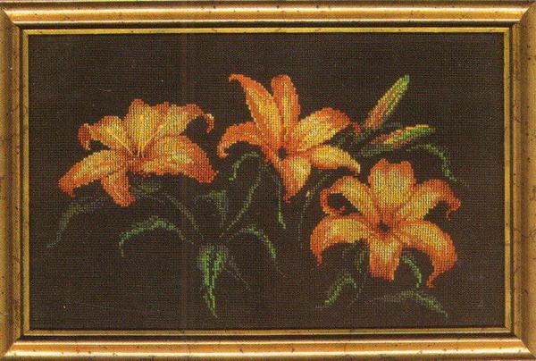 схема вышивки крестом лилии