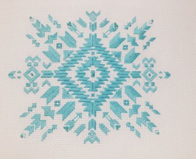 Вышивка с разными декоративными швами Снежинка