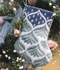 Вышивка крестом Новогодний сапожок