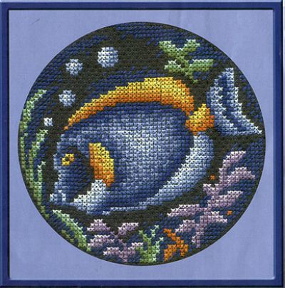 Вышивка крестом Рыбка - хирург