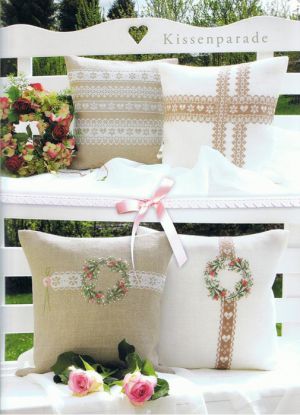 Рождественские подушки