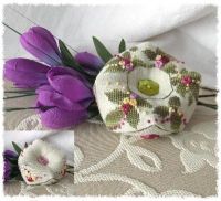 Вышивка крестом Цветочное бискорню