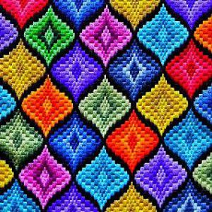 Яркая подушка