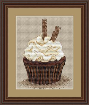 Капкейк с шоколадной трубочкой