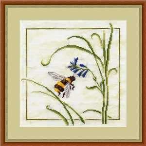 Вышивка крестом Манящий цветок