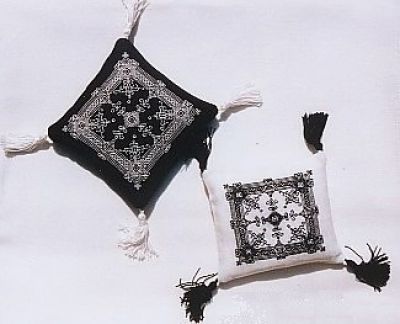 Вышивка крестом Черно-белое бискорню